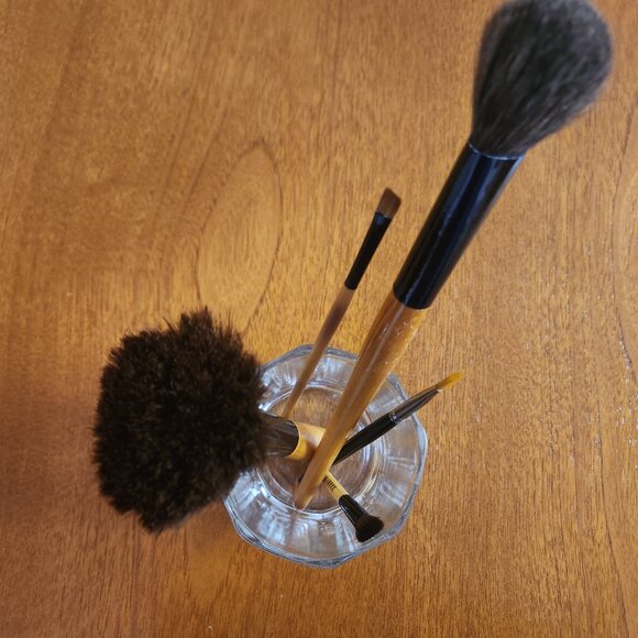Makeup Brushes - Picture 7 of 7